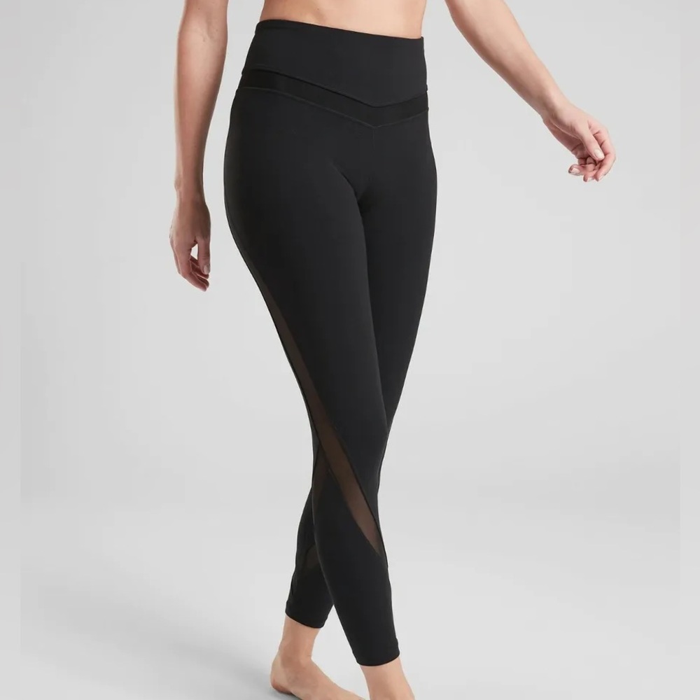 Athleta Elevation 7/8 High Rise Tight Powervita Leggings in Black